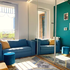Apartament Gold - Podziemny Garaz Blisko Stadionu I Lotniska - Wygoda, Styl I Komfort, Poznań